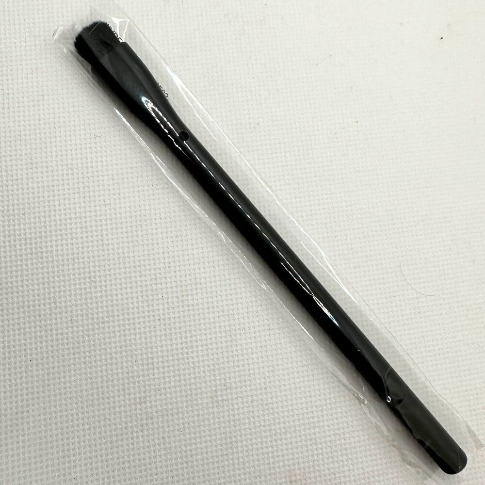 Wing Me 03 Angled Eyeliner Brush - Precision Makeup Tool Black